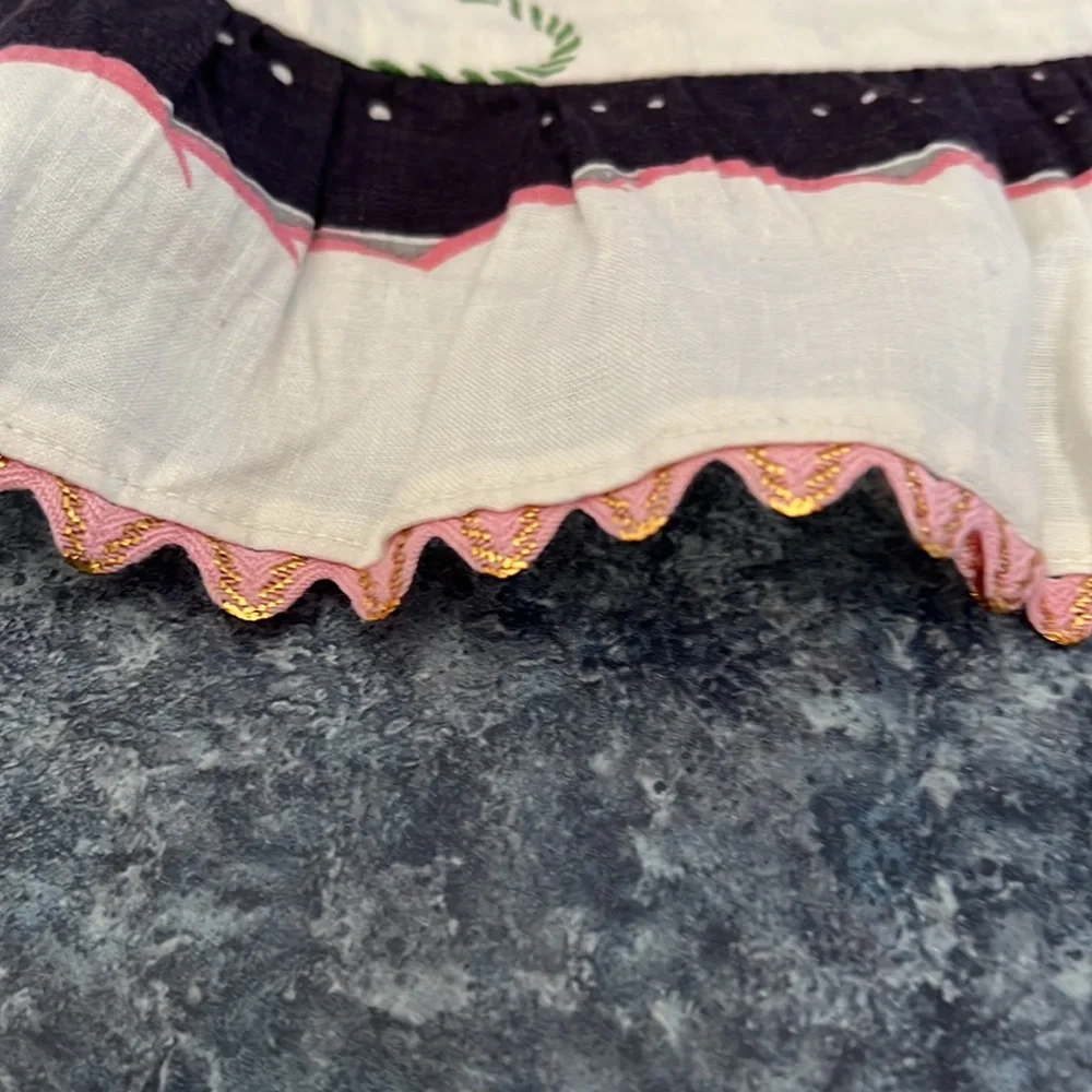 Vintage cloth casserole carrier- cream&pink.  Featuring fire trucks, trains, etc
